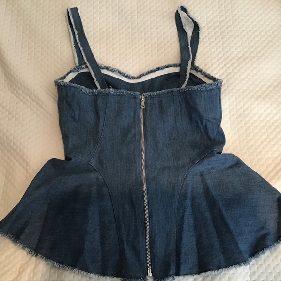 Sexy jeans top with flare bottom. - Picture 2 of 4